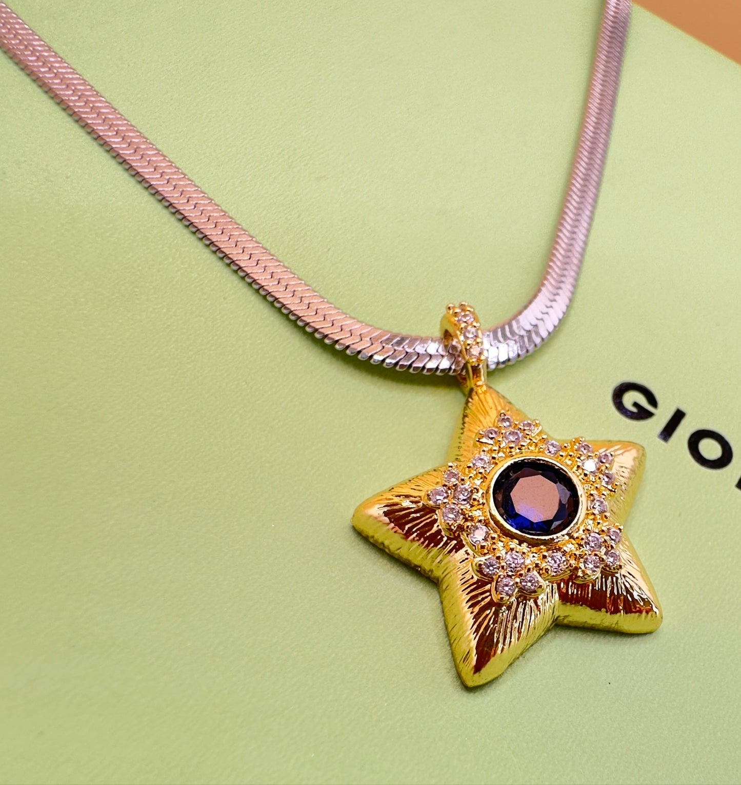 STARLITE SILVER CHOKER