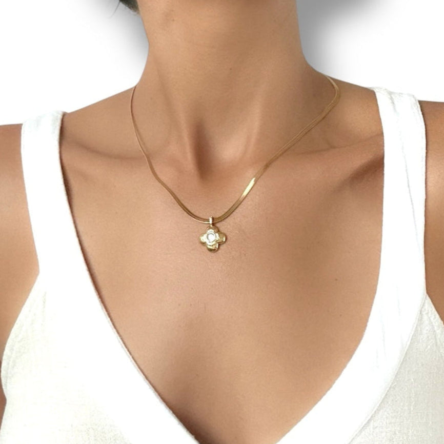 BLOOM GOLD NECKLACE