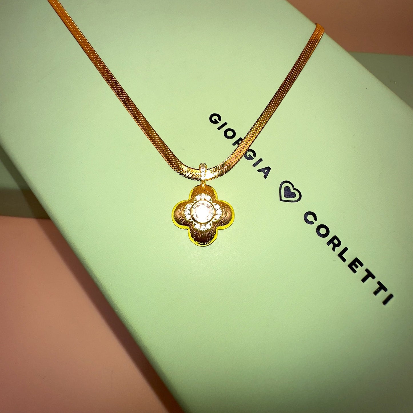 BLOOM GOLD NECKLACE