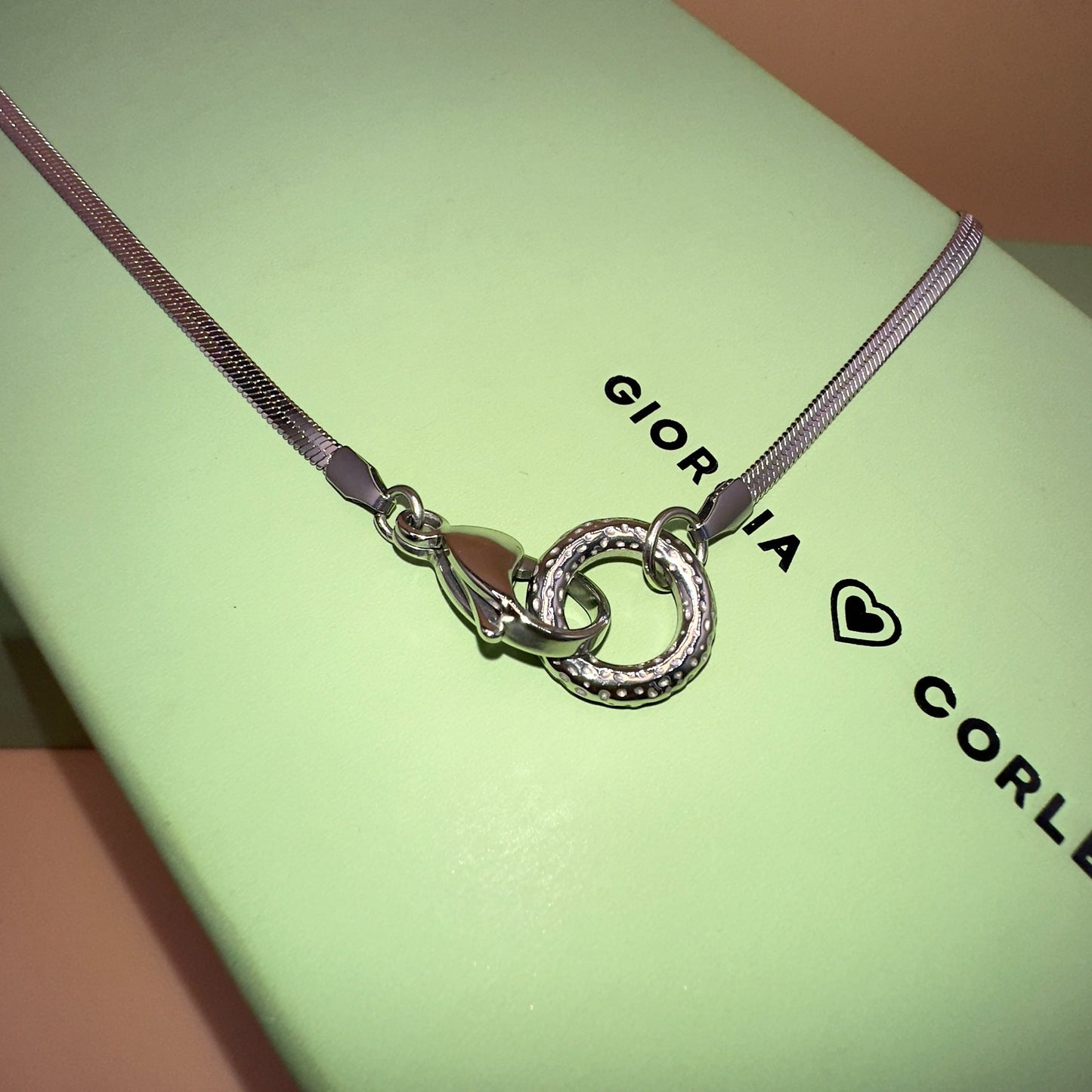 SOLARIA SILVER CHOKER