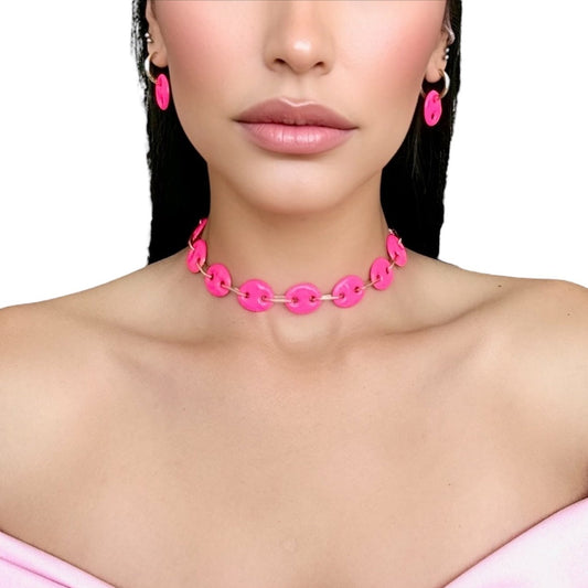 RED CHOKER