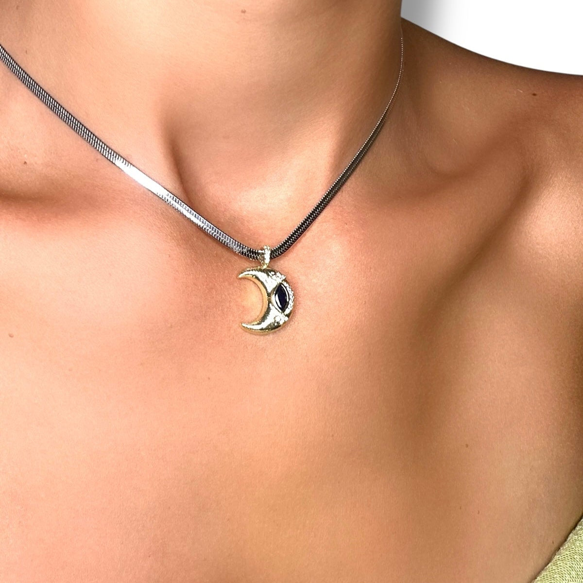 SILVERLIGHT CHOKER