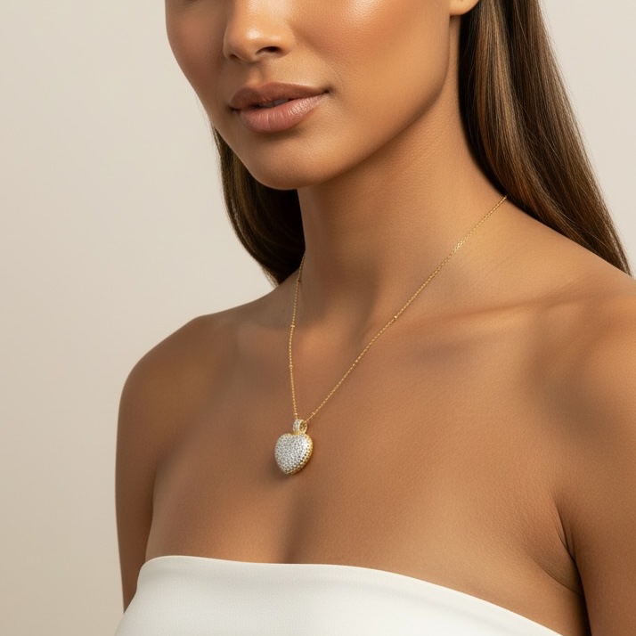 PAVÉ HEART NECKLACE